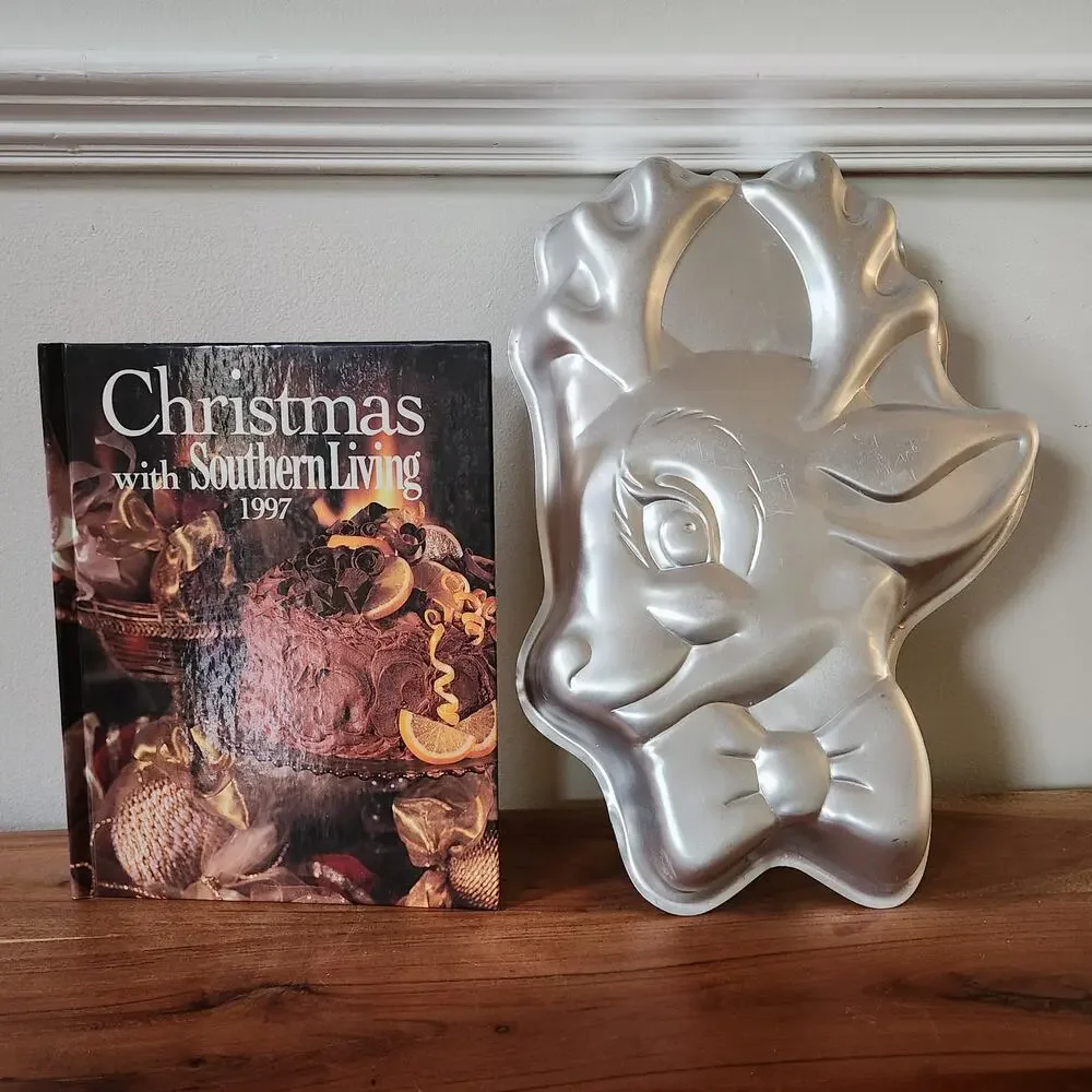 Vintage Holiday Baking Gift Bundle | Reindeer Cake Pan + Southern Living Book